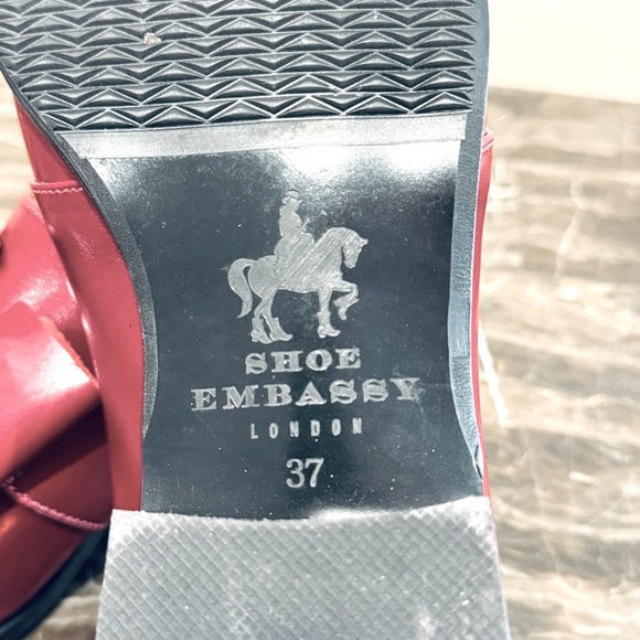 Embassy London Red Leather Flats - Picture 13 of 14